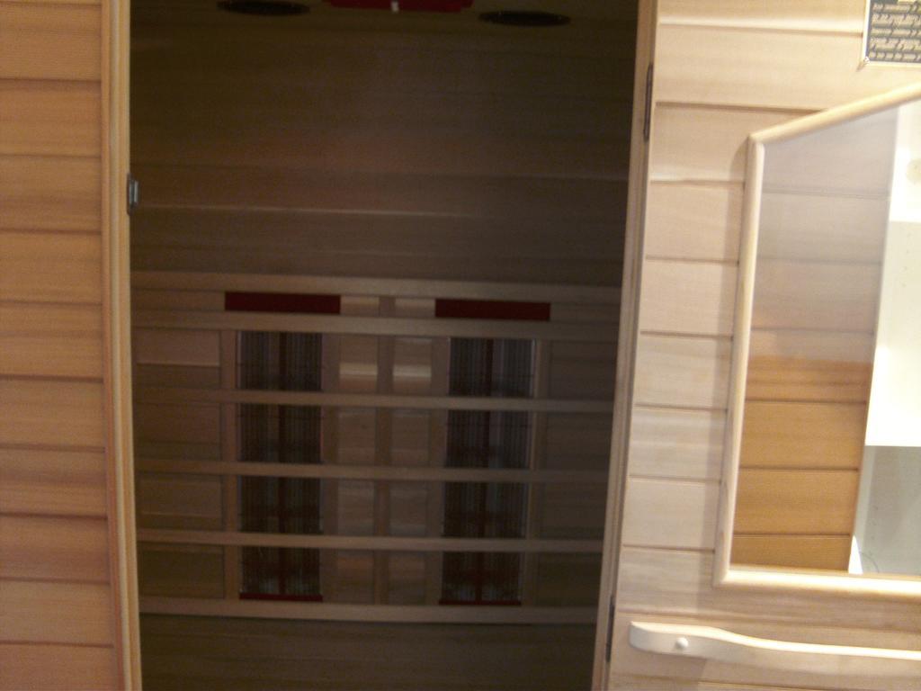 Gite Les Framboisiers Neufchateau Room photo