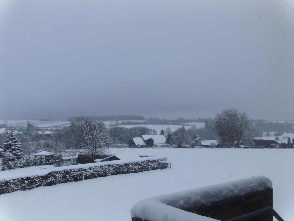 Gite Les Framboisiers Neufchateau Room photo
