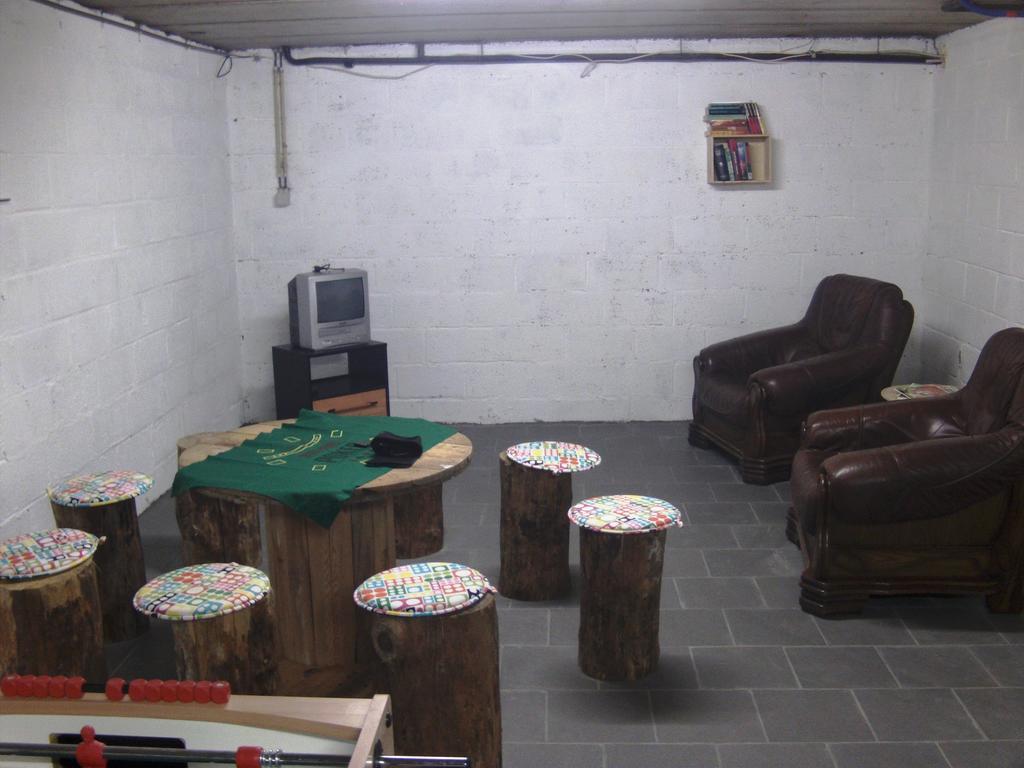 Gite Les Framboisiers Neufchateau Room photo
