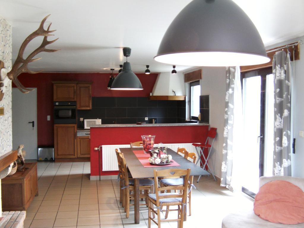 Gite Les Framboisiers Neufchateau Room photo