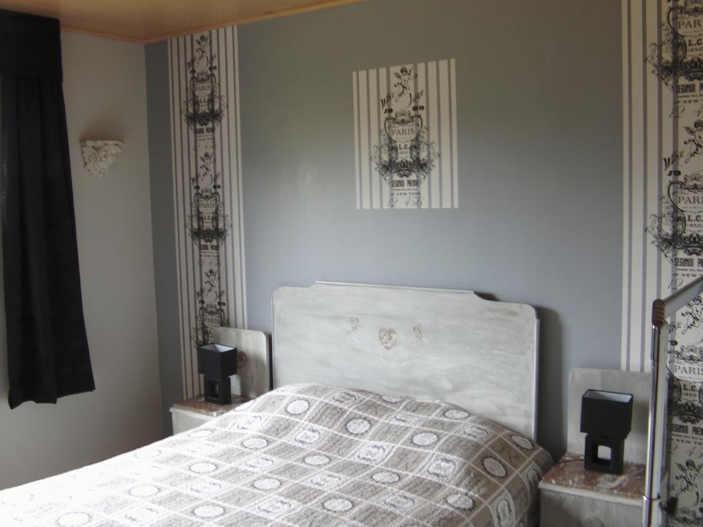 Gite Les Framboisiers Neufchateau Room photo